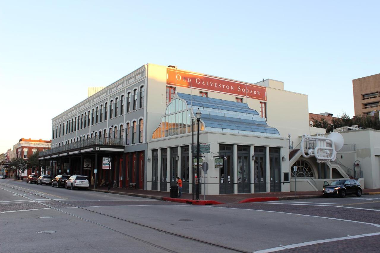 Heart Of Galveston Stylish Apt Near Attractions Apartment Exterior photo